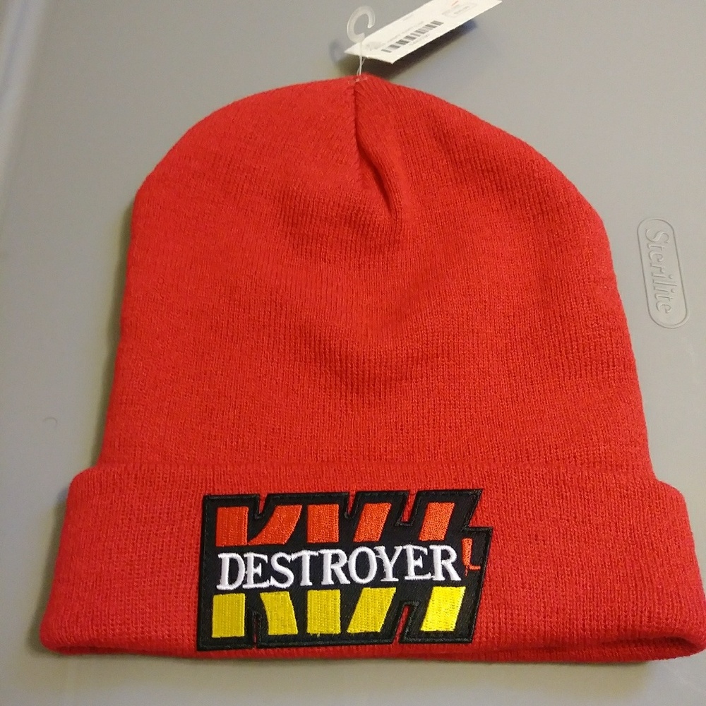 Kiss Hat